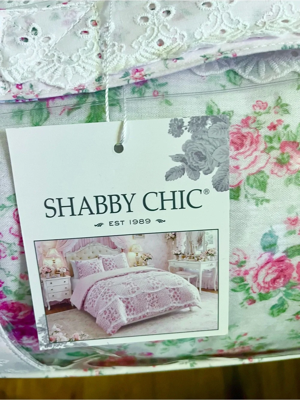 🆕- Shabby Chic 3 Piece Reversible Comforter Set - Pink White Floral, Queen Size